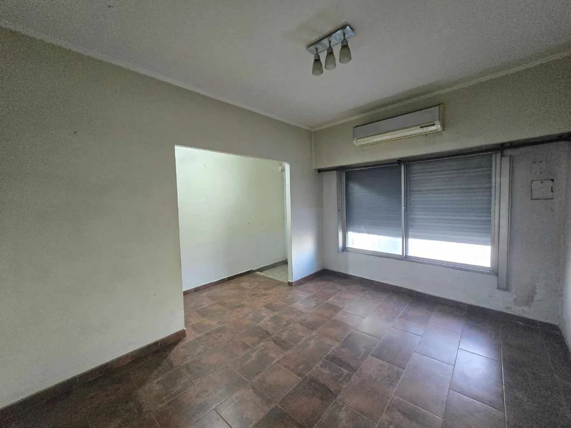 Casa de 3 ambientes en venta en Lanús Oeste, Coronel Sayos 1300, foto 2