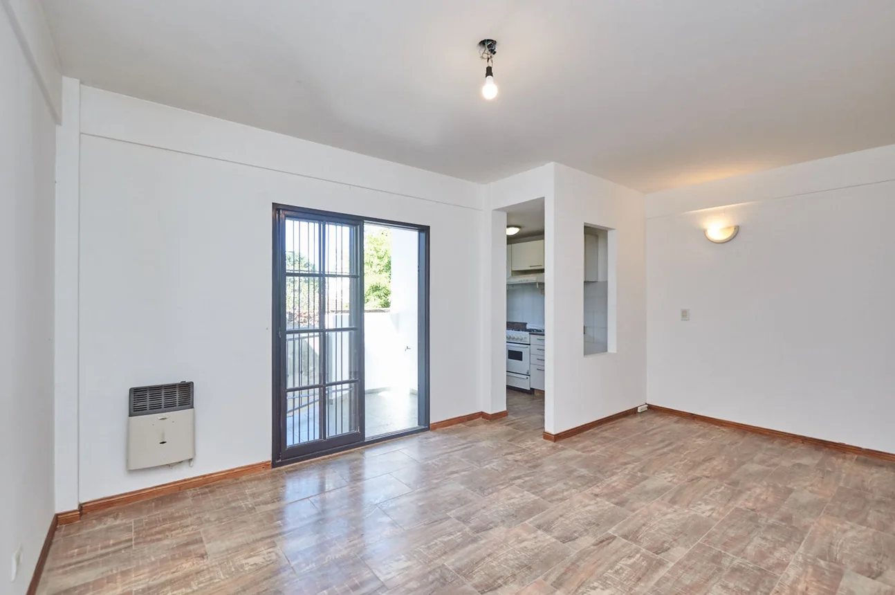 Departamento de 2 ambientes en venta en Villa Sarmiento, 3 de Febrero 600