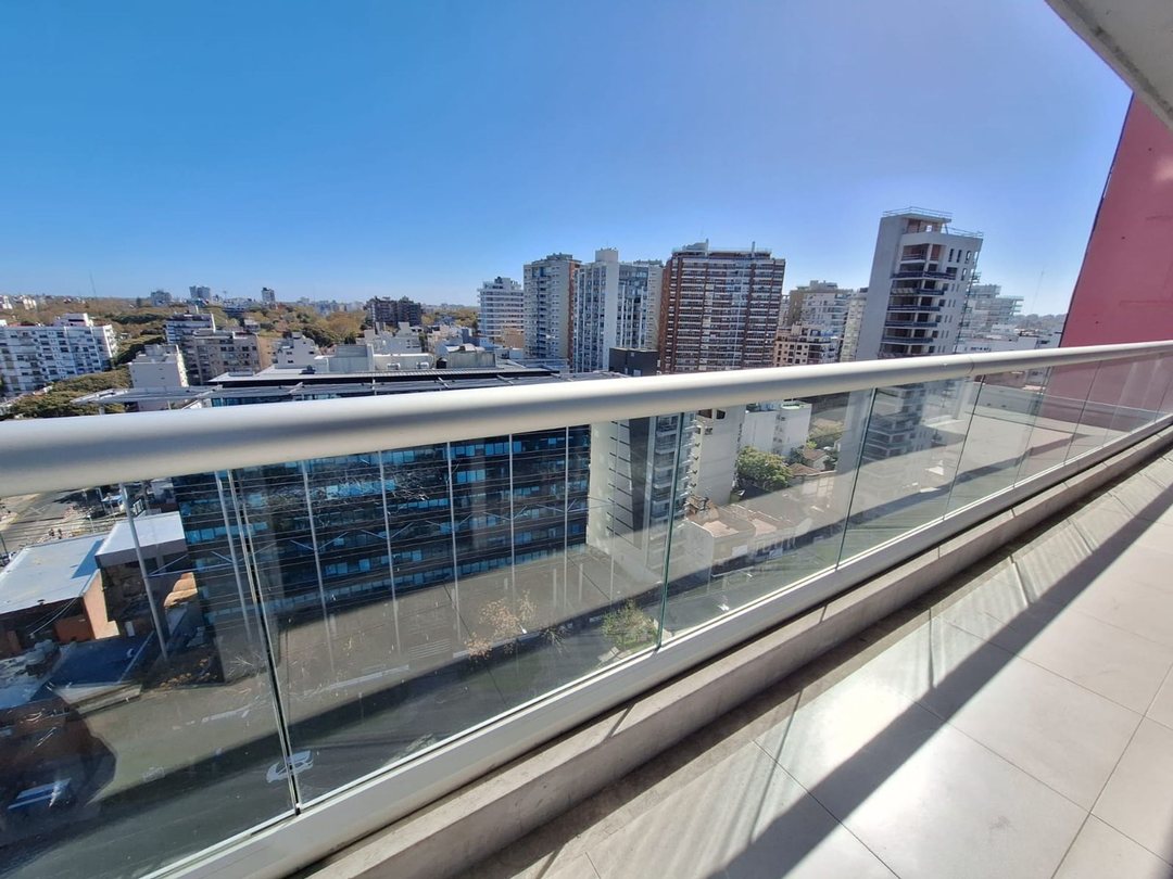 VENTA LA PALMERA "PISO ALTO" 3 AMB + COCHERA