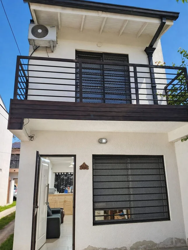 PH de 3 ambientes en venta en Ituzaingó, Haití 1800