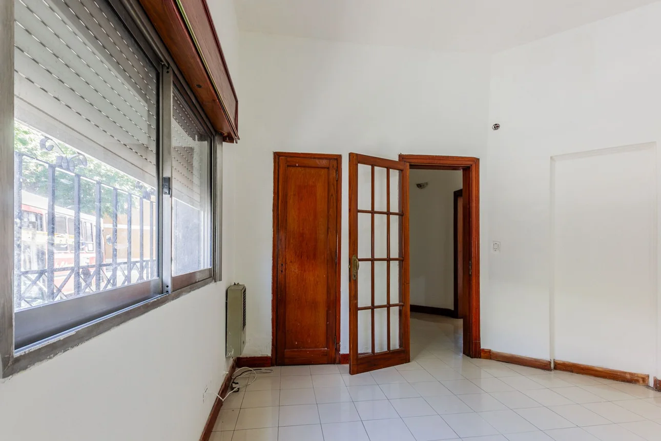 Casa de 5 ambientes en venta en Nueva Pompeya, Romero 700, foto 4