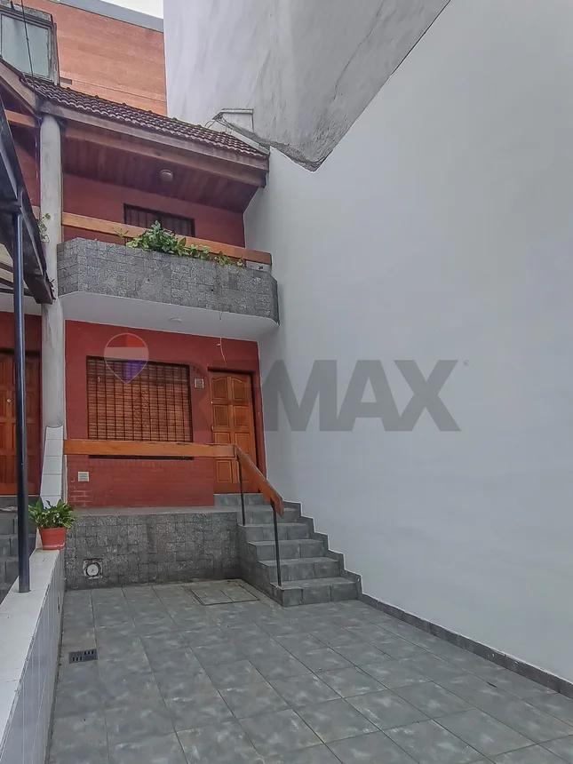 PH de 4 ambientes en venta en Parque Patricios, Brasil 2600
