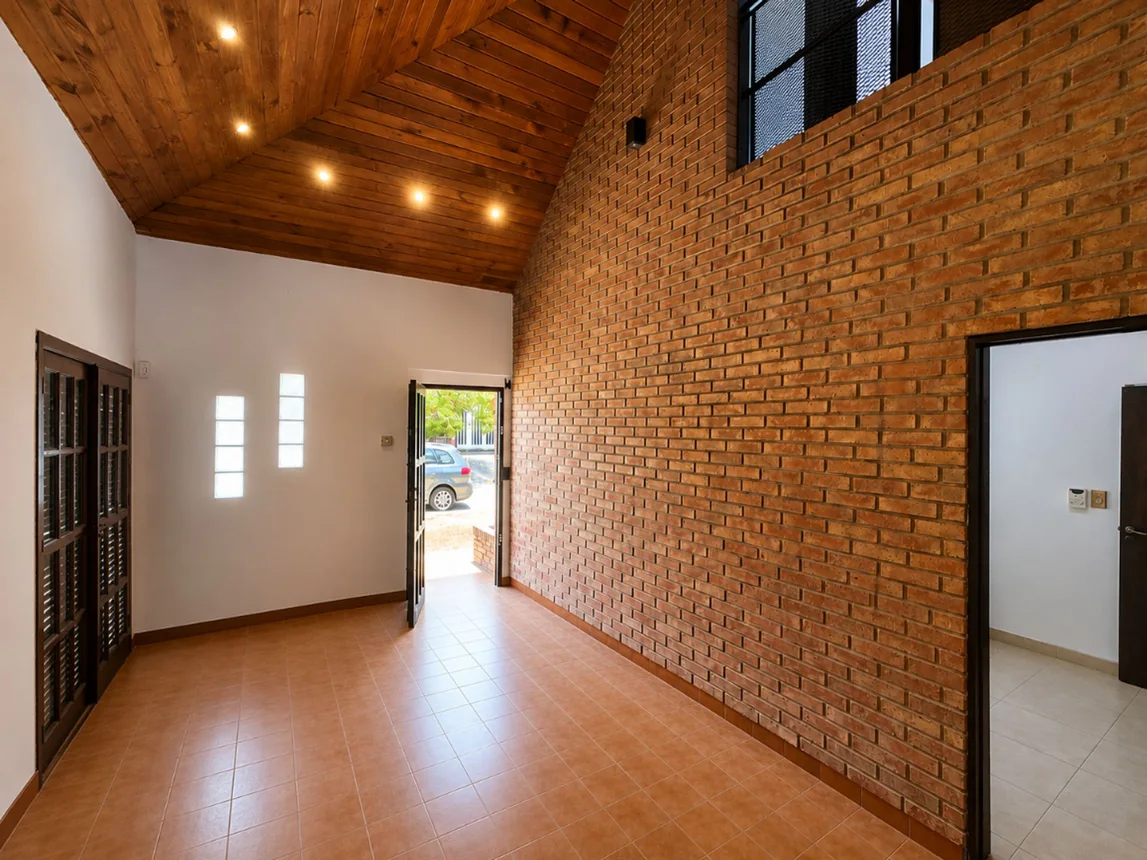 Casa en venta en La Plata, foto 2