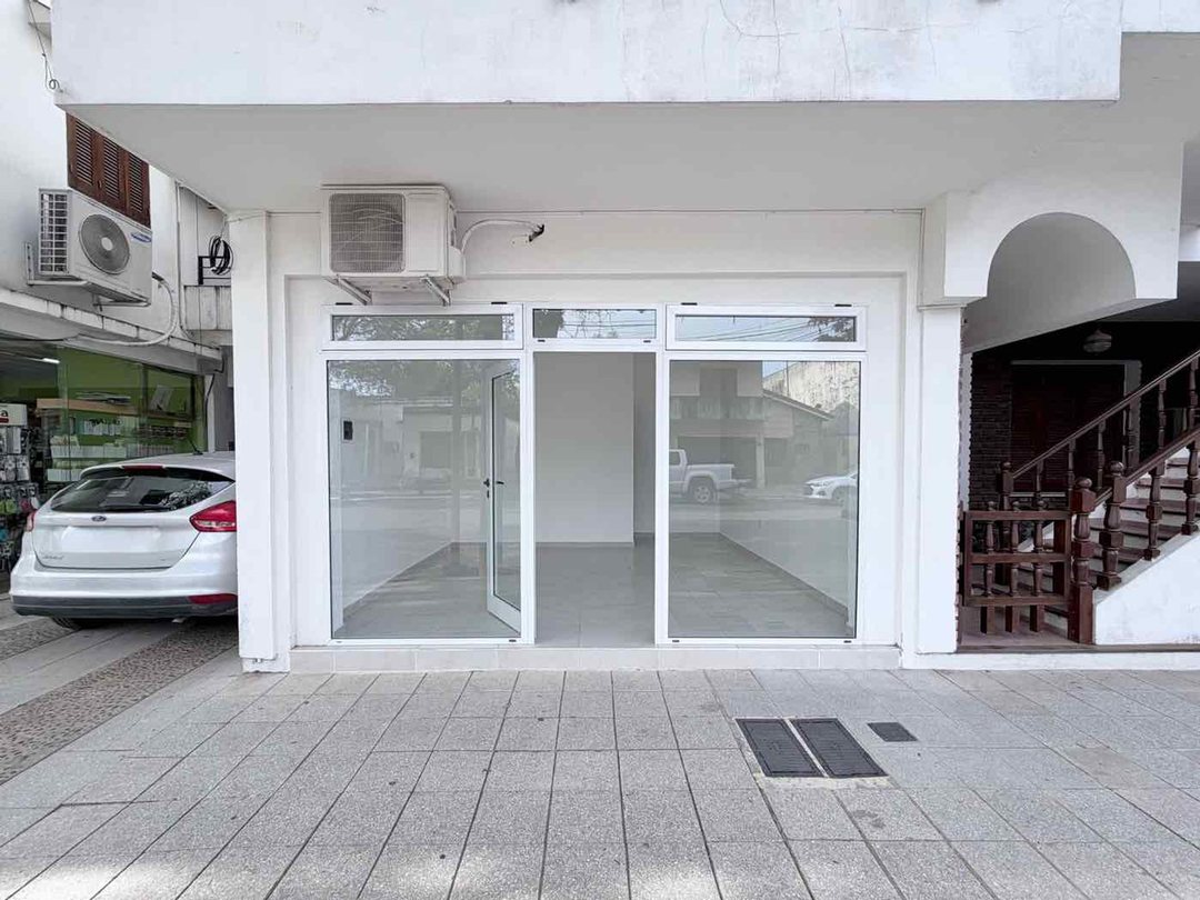 LOCAL COMERCIAL EN ALQUILER - HABEGGER 1248, RQTA