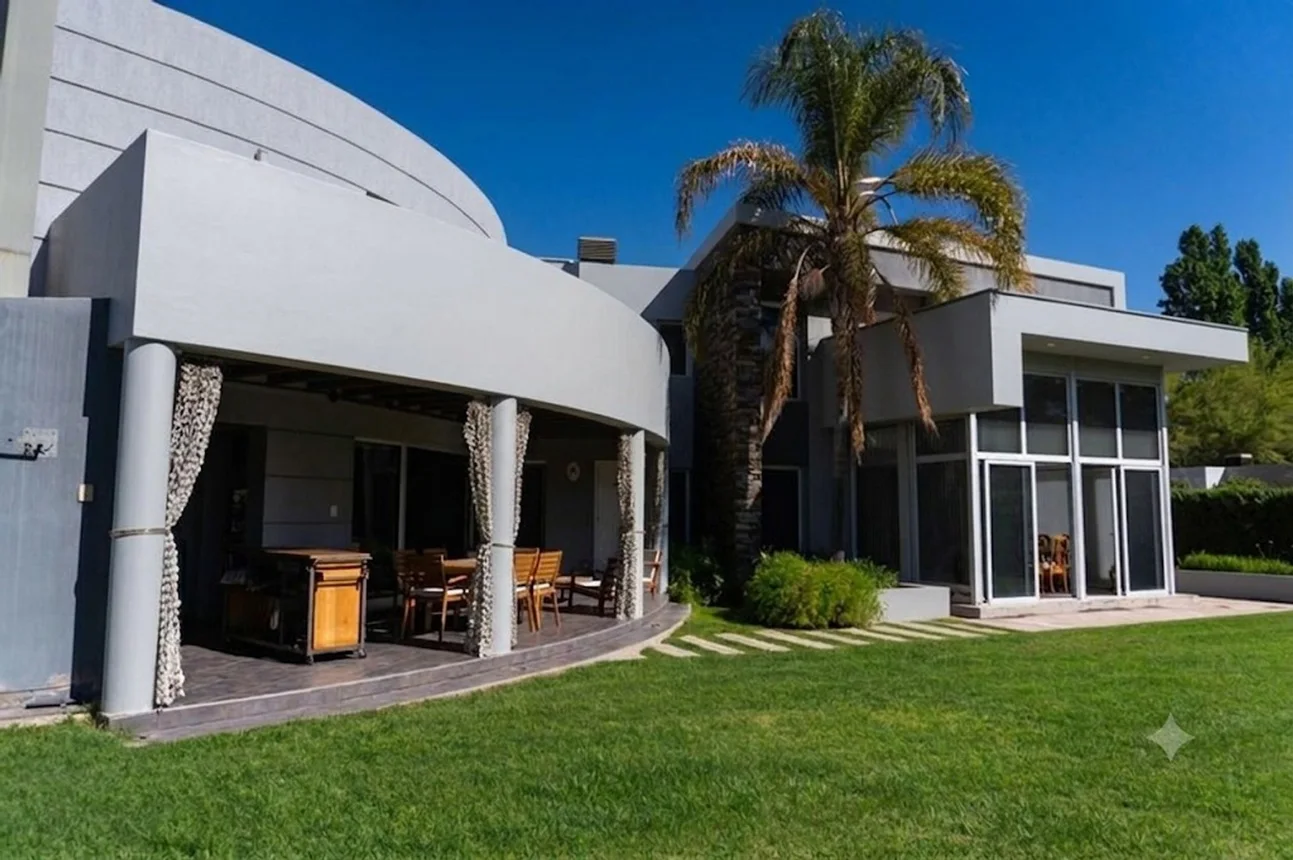 Casa en venta en Guaymallén, foto 3