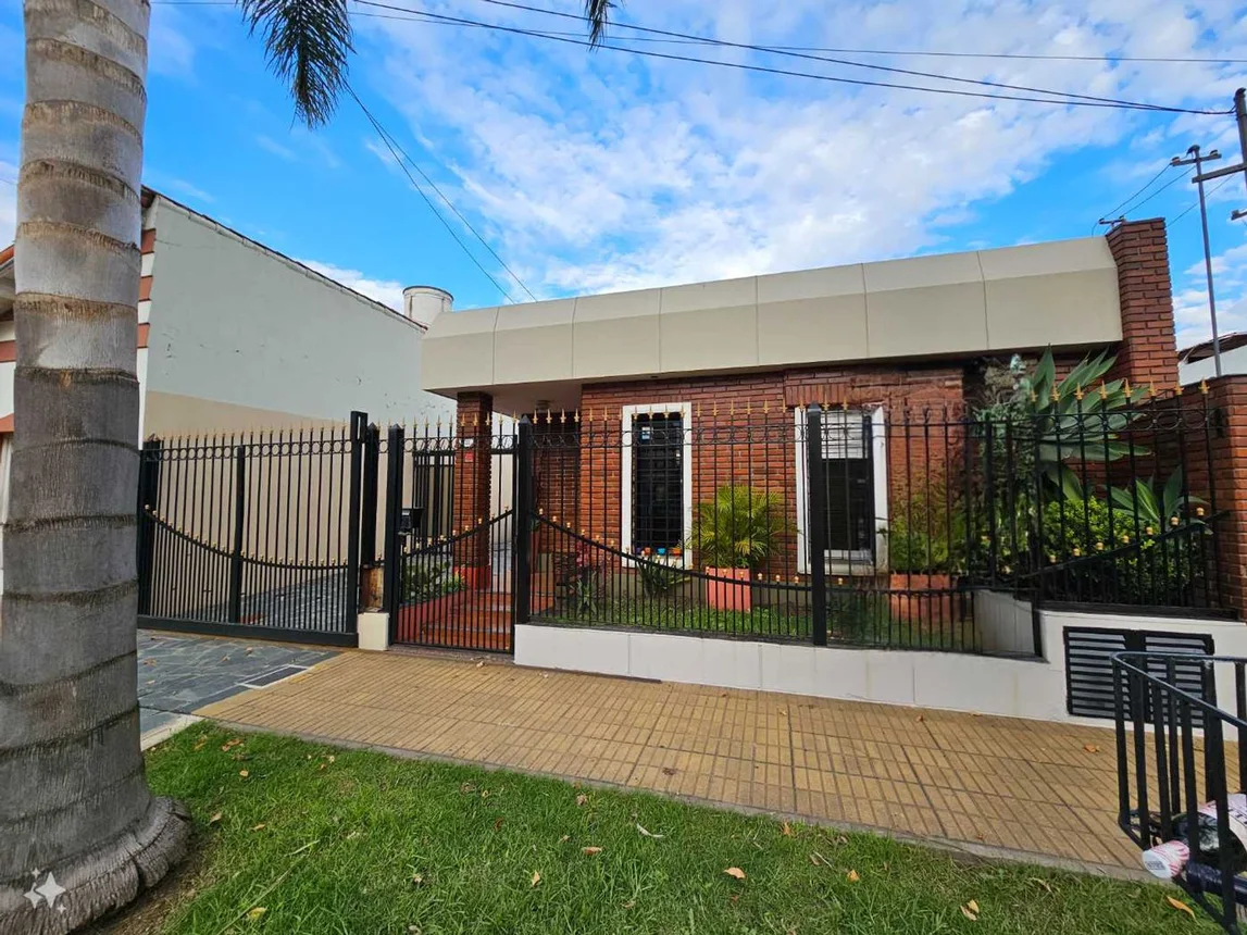 PH de 3 ambientes en venta en Morón, Charcas 1000