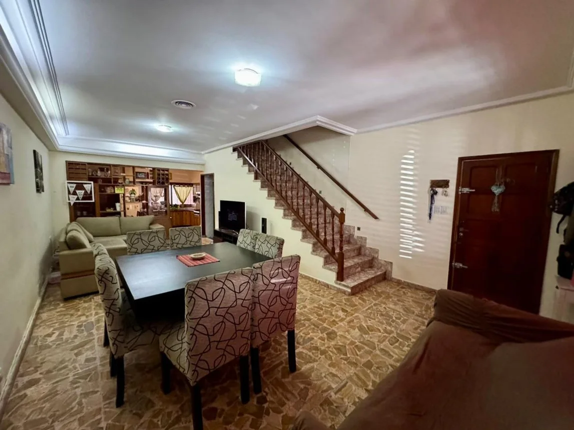 Casa de 4 ambientes en venta en Valentín Alsina, Jose Ignacio Rucci 700