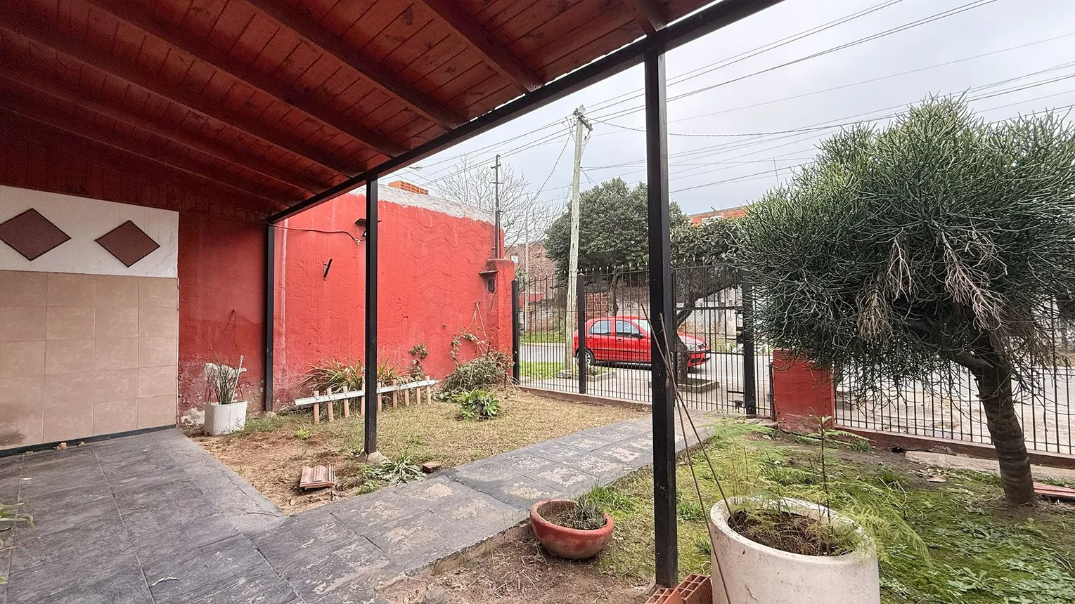 Casa de 3 ambientes en venta en Isidro Casanova, Aguapey 300, foto 2