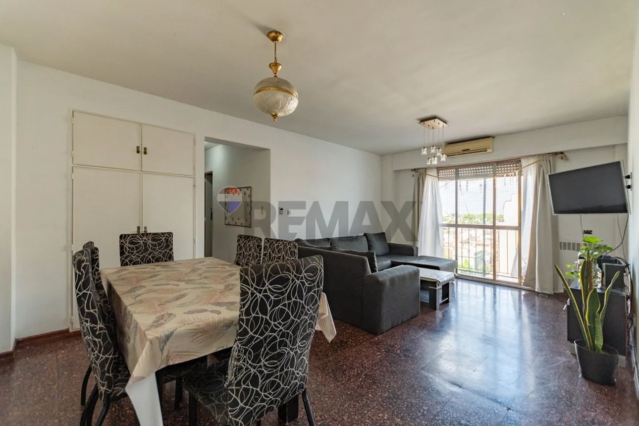 Departamento de 4 ambientes en venta en Parque Chacabuco, Avenida Asamblea 1100