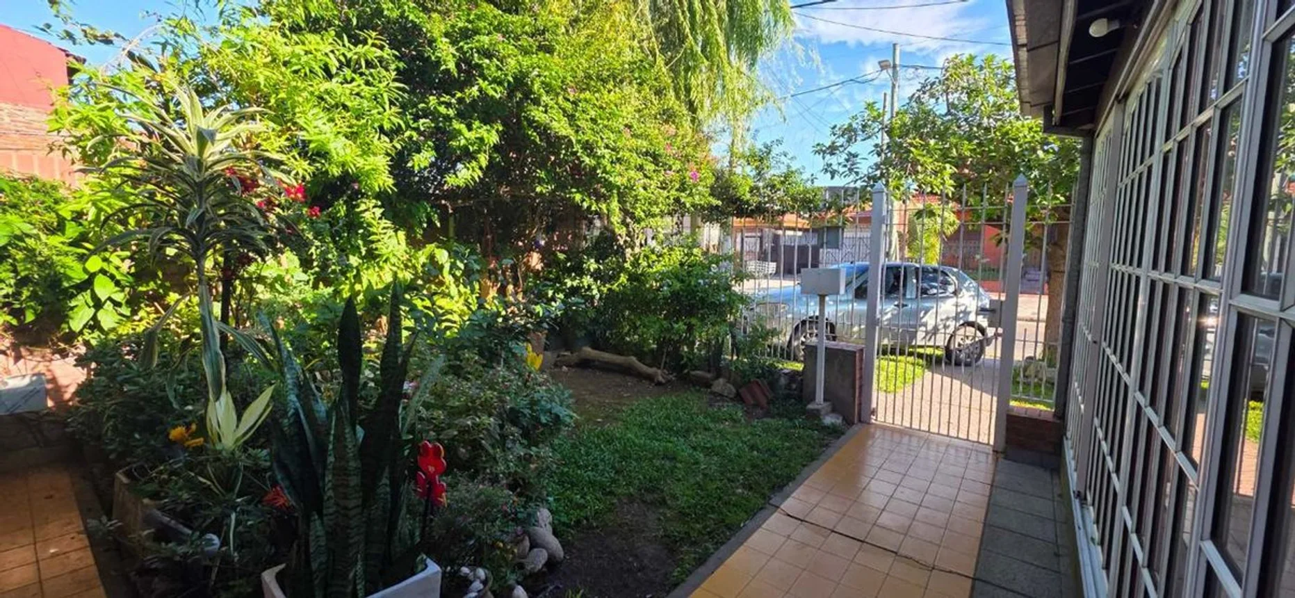 Casa de 5 ambientes en venta en Temperley, La Pampa 500