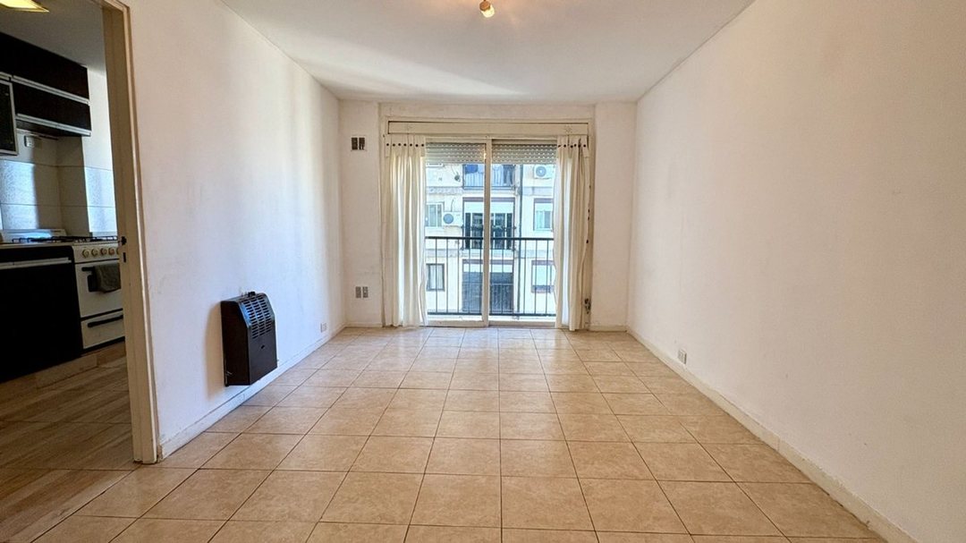 DEPTO VENTA 4 AMB  BARRACAS