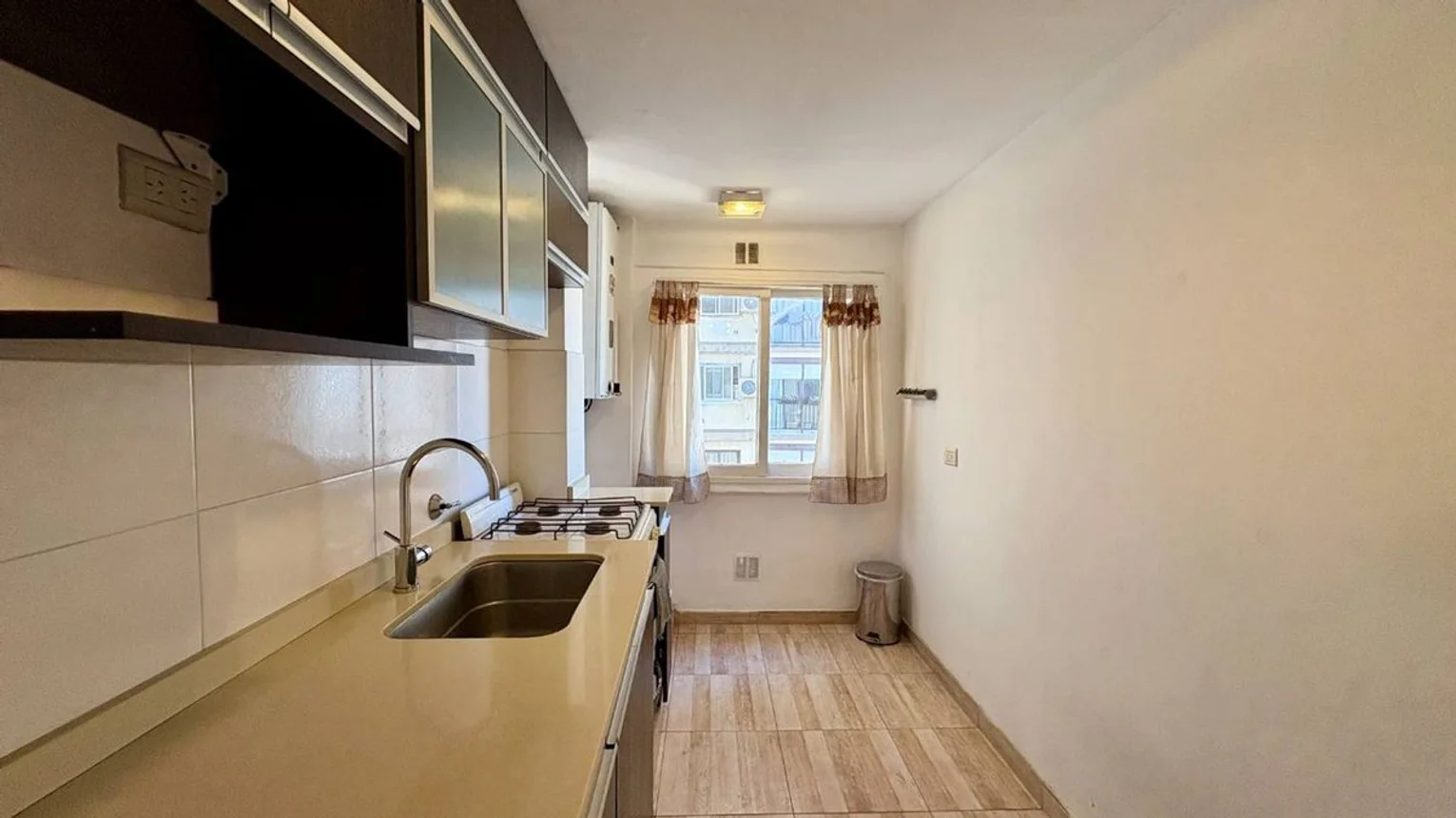 Departamento de 4 ambientes en venta en Barracas, Rocha 1600, foto 3