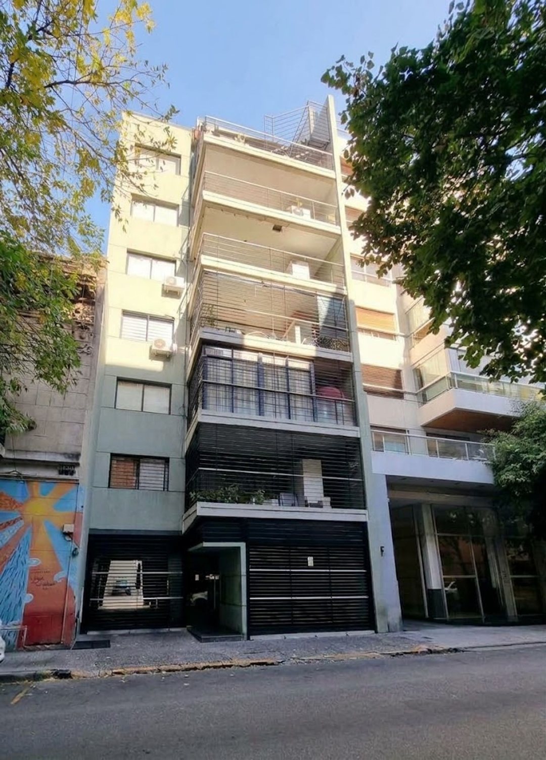 Venta Depto 2 Amb con cochera  en Belgrano.