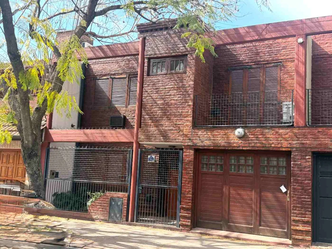 PH de 5 ambientes en venta en Quilmes, Moreno 200