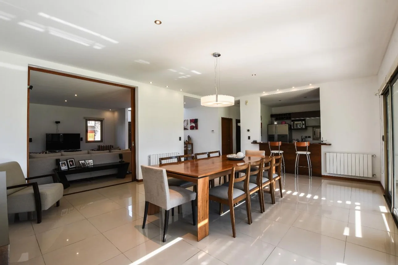 Casa dúplex de 4 ambientes en venta en Funes, Avenida Fuerza Aerea 2300, foto 2