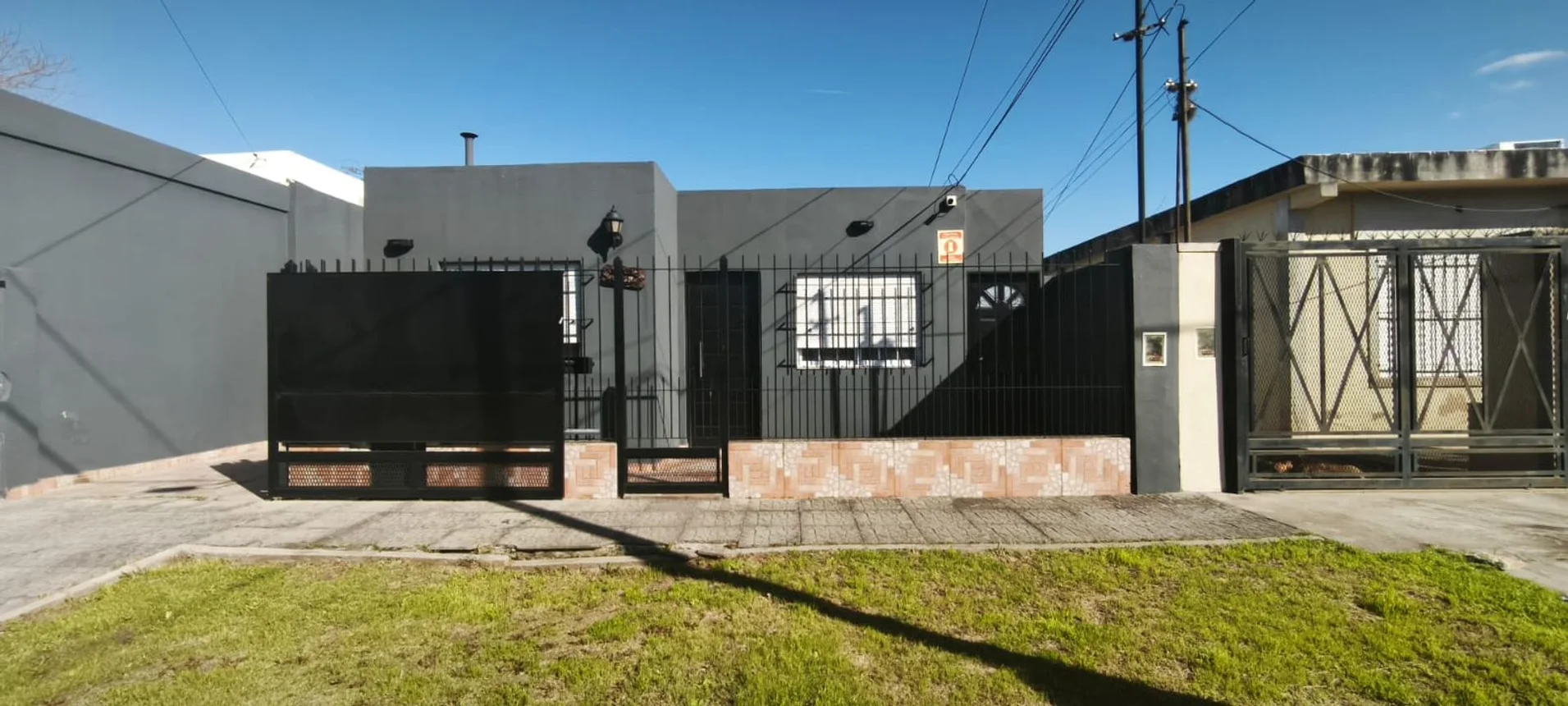 Casa de 3 ambientes en venta en Moreno, Esteban de Luca 1700