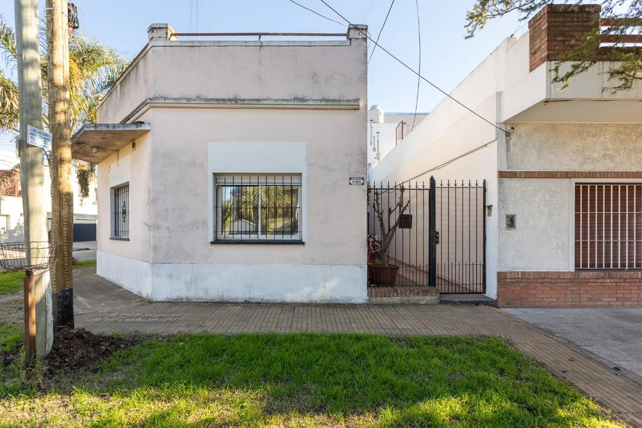 Casa en venta en Haedo, foto 2