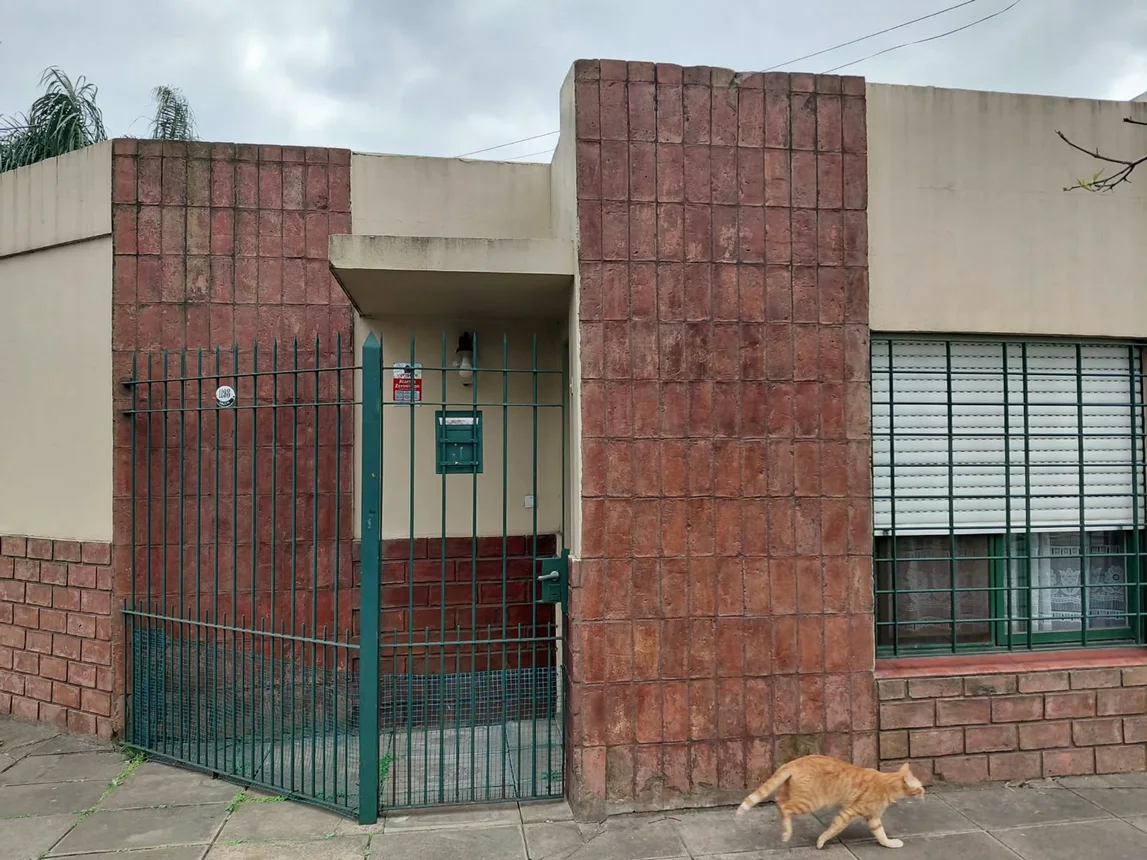 PH de 4 ambientes en venta en Castelar, Galicia 1100
