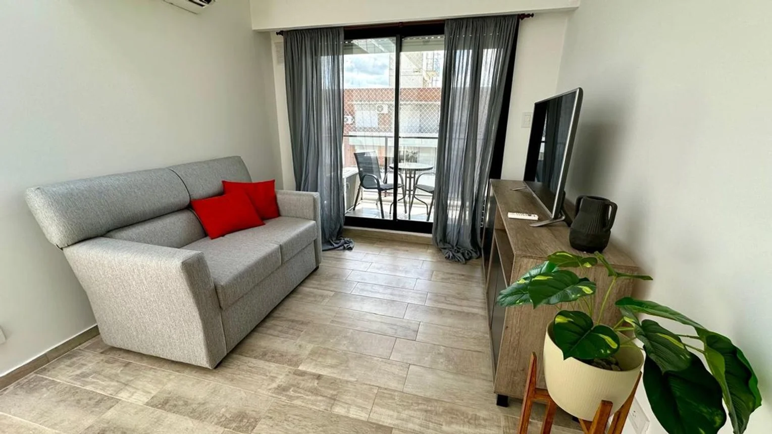 Semipiso de 2 ambientes en alquiler en Rosario, Alem 2300, foto 4