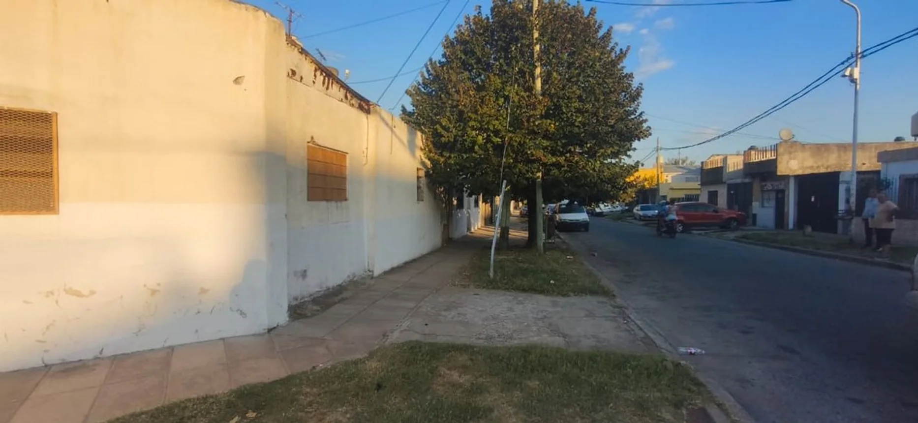 Casa en venta en Isidro Casanova, foto 2
