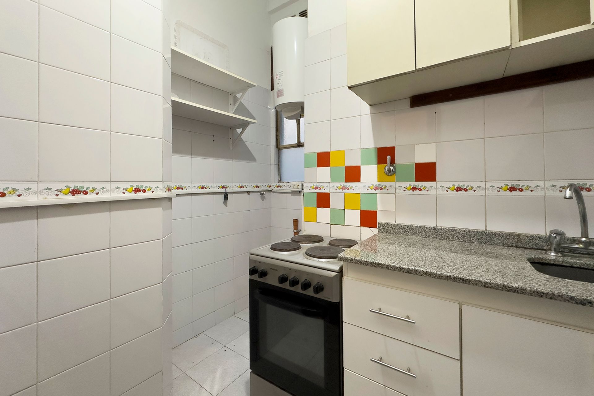 Foto 7 — Dos ambientes, ideal inversor,al frente, de estilo
