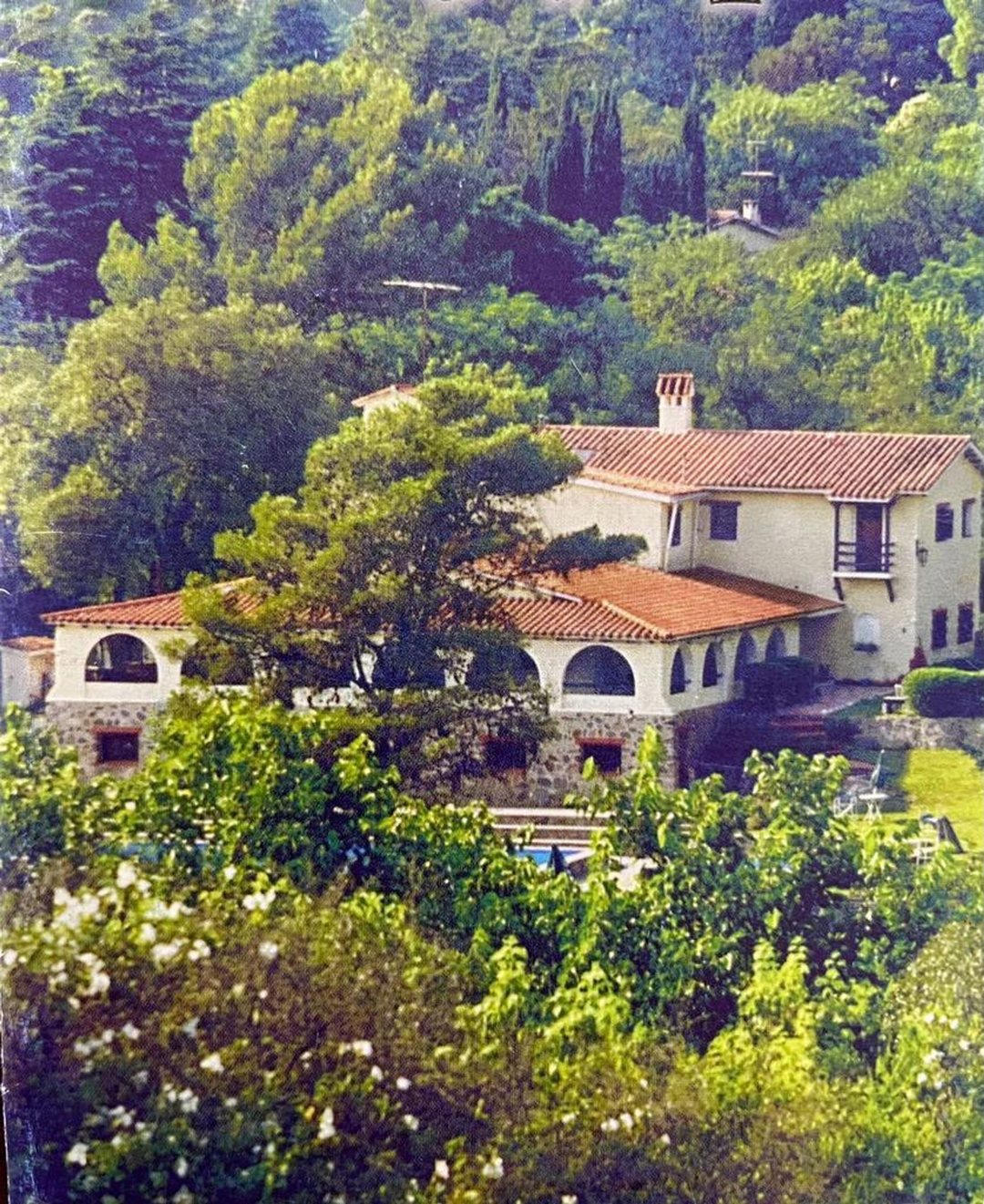 EN VENTA HOTEL CON POTENCIAL  RIO CEBALLOS