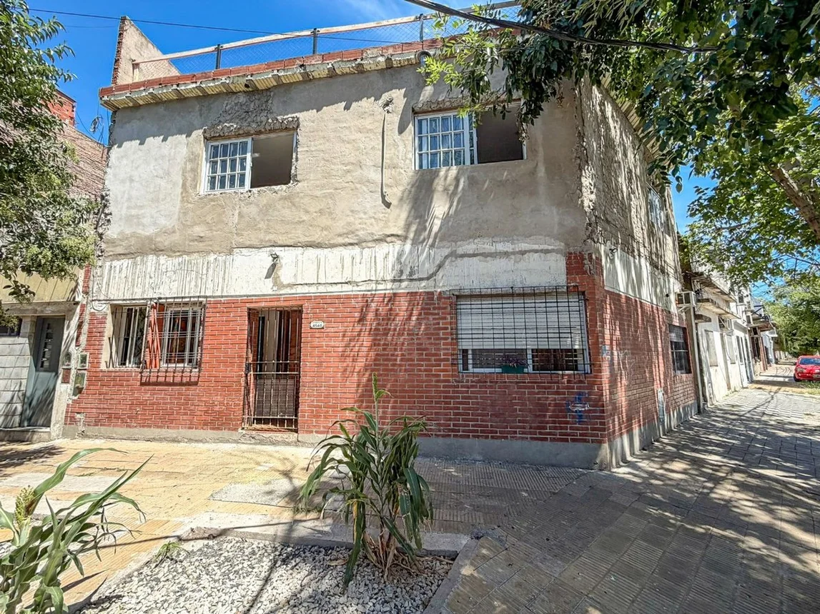 Casa en venta en Caseros, foto 5