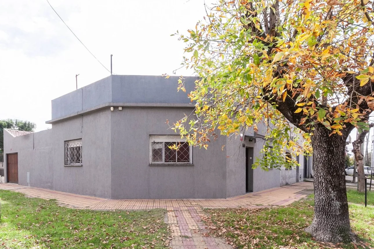 Casa en venta en Sarandí, foto 2