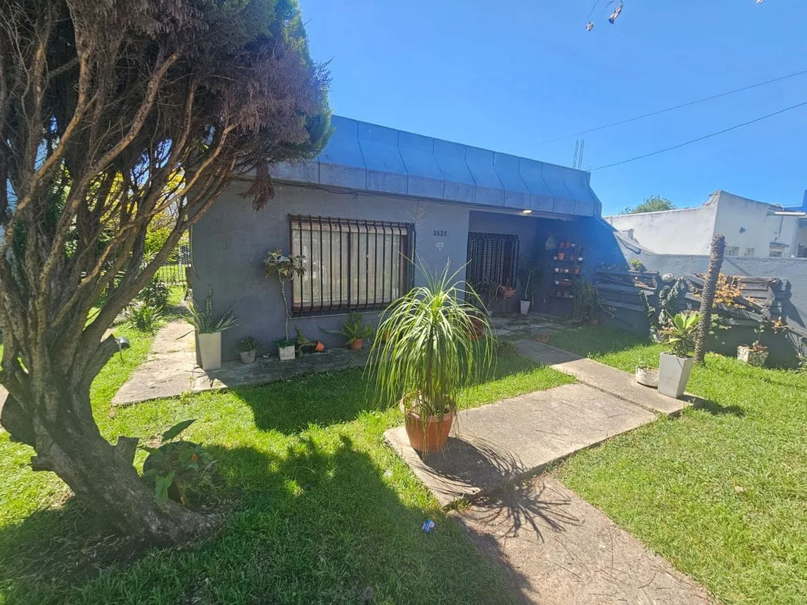 Casa en venta en Florencio Varela, Intendente Ortiz Basualdo 3500