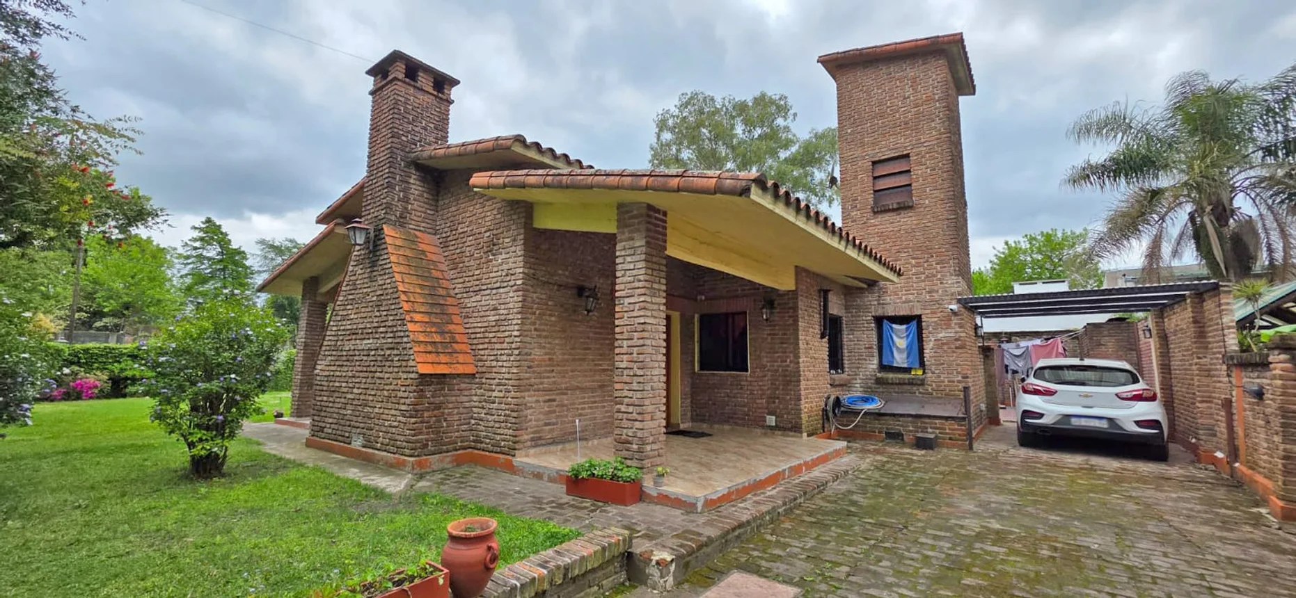 Casa de 4 ambientes en venta en Manuel Alberti, Miguel Cane 300