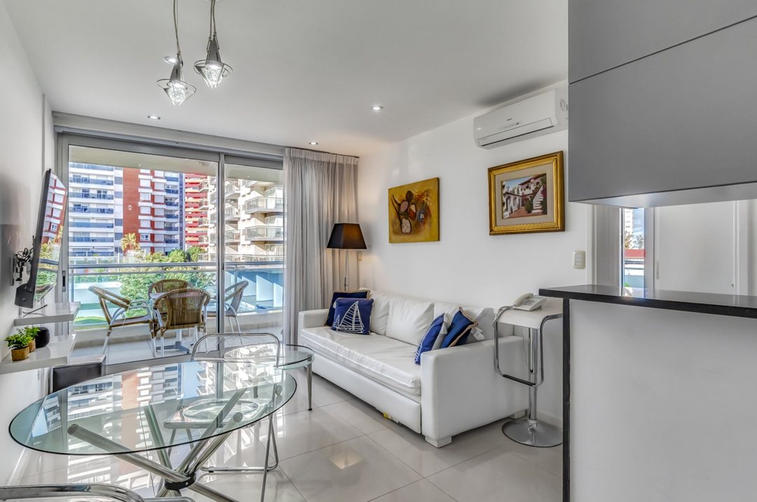 DEPARTAMENTO ESQUINERO UN DOMITORIO A LA VENTA