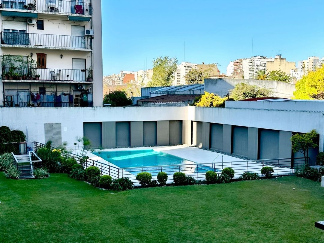 DEPT 4 amb (piso 1),con coch y amenities, IMPECABL