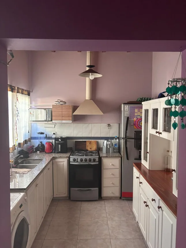 Casa de 4 ambientes en venta en Godoy Cruz, Hipólito Bouchard 300, foto 4