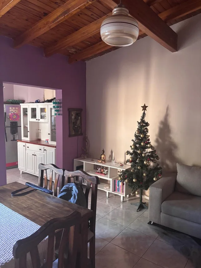 Casa de 4 ambientes en venta en Godoy Cruz, Hipólito Bouchard 300, foto 2