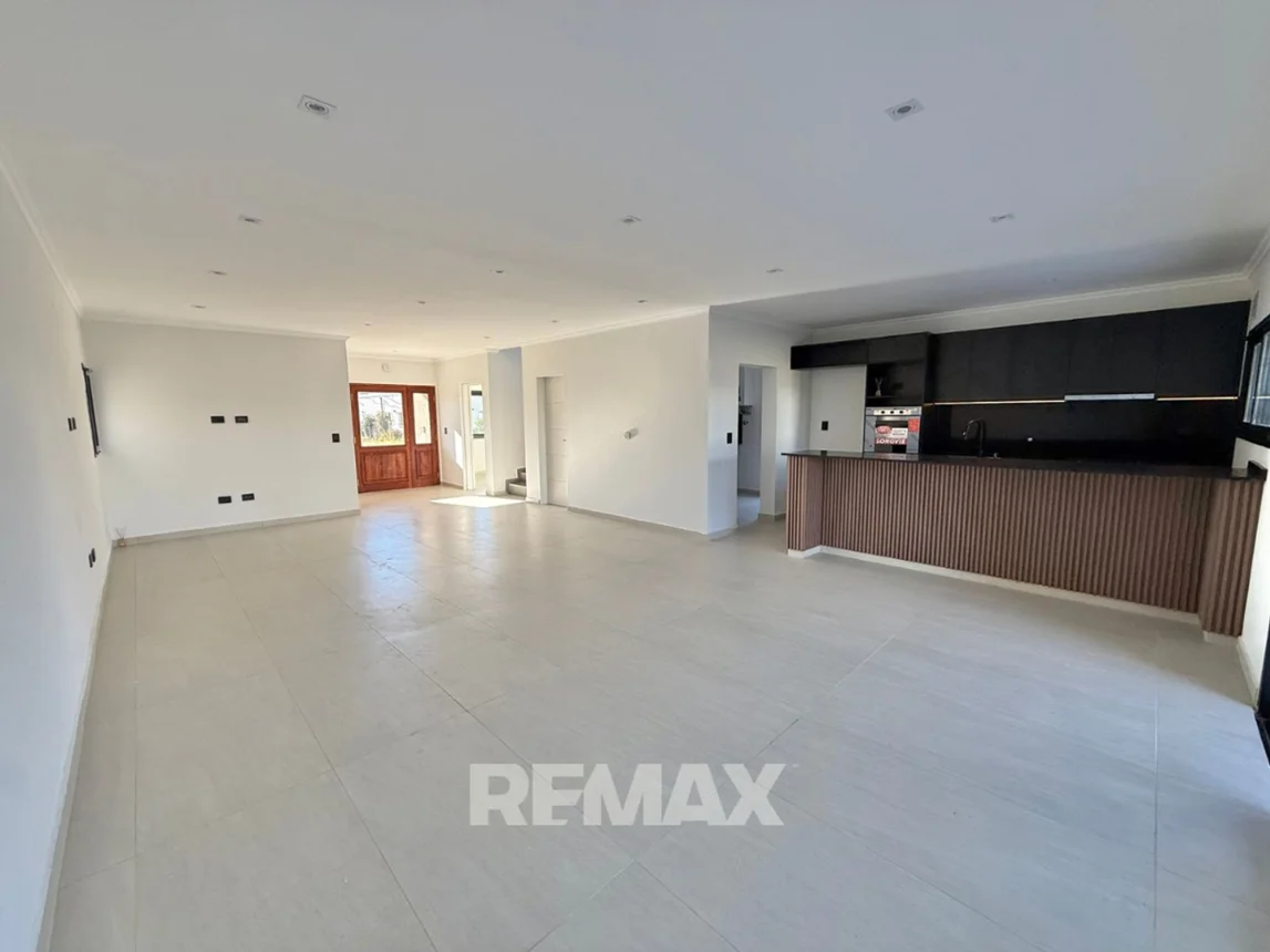 Casa de 6 ambientes en venta en Presidente Derqui, Leandro Niceforo Alem 3300, foto 5