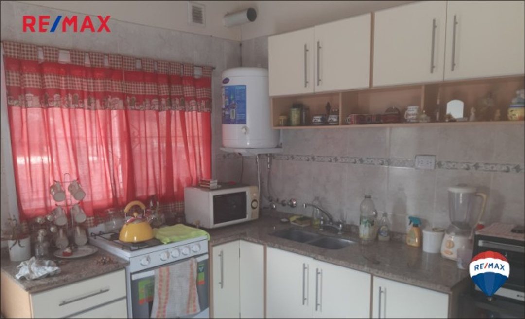 ALQUILER PH 3 AMBIENTES CON TERRAZA Y BALCON MORON
