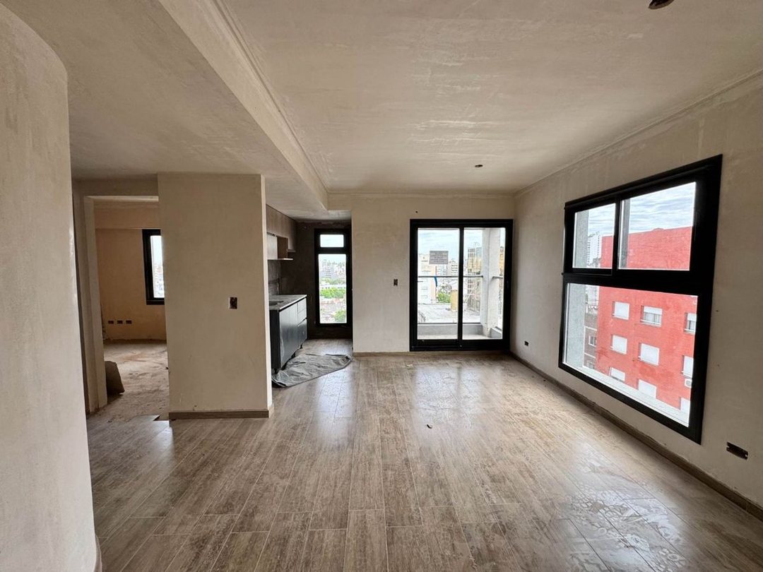 DEPTO EN VENTA DE 1 DORMITORIO ABASTO CONTRAFRENTE
