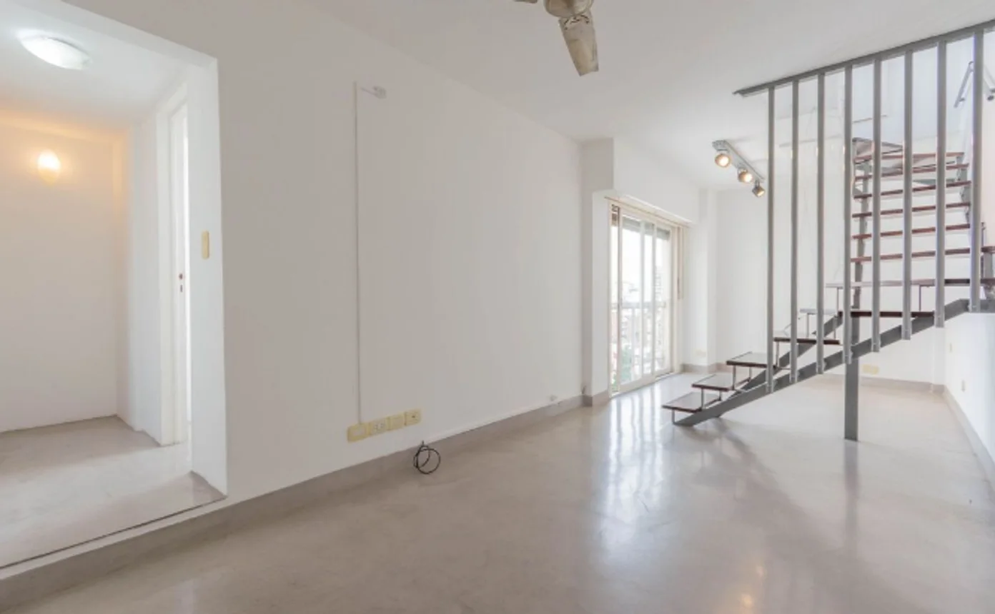 Venta 2 amb 1/2. c/balcón tipo dúplex. flores, foto 3
