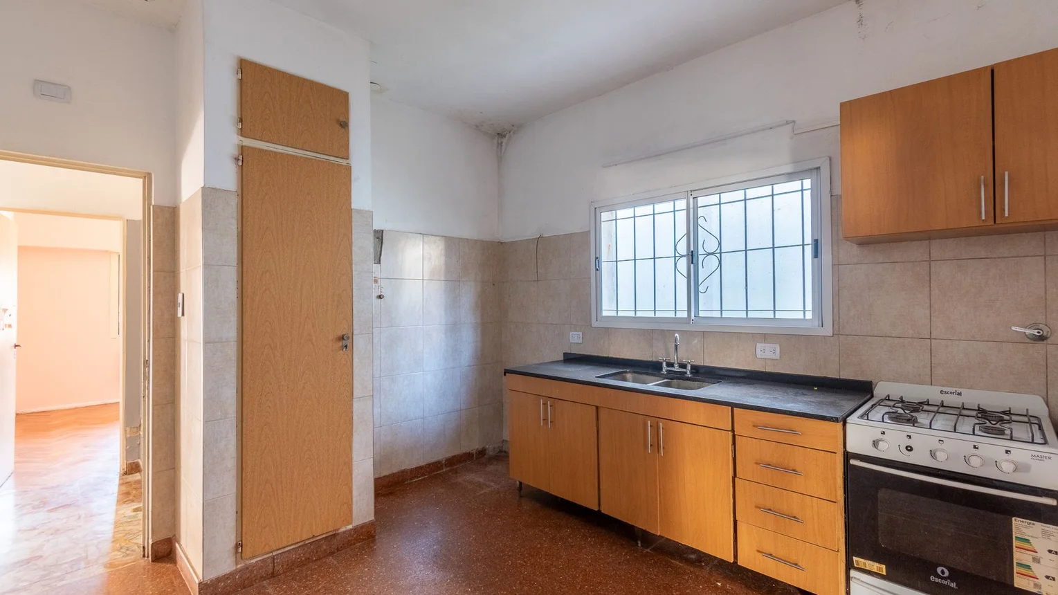 Casa en venta en Castelar, foto 3