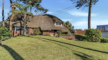 VENTA CASA PINARES A 100 MT DEL MAR