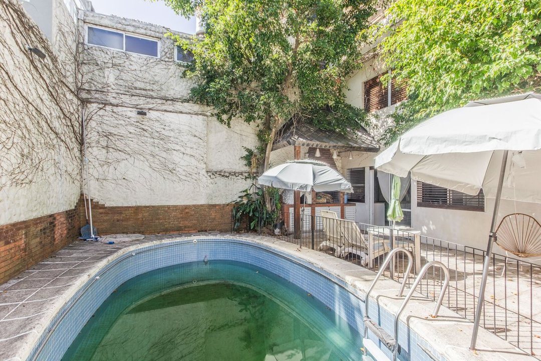 Venta casa en Belgrano/Nuñez con pileta y cochera