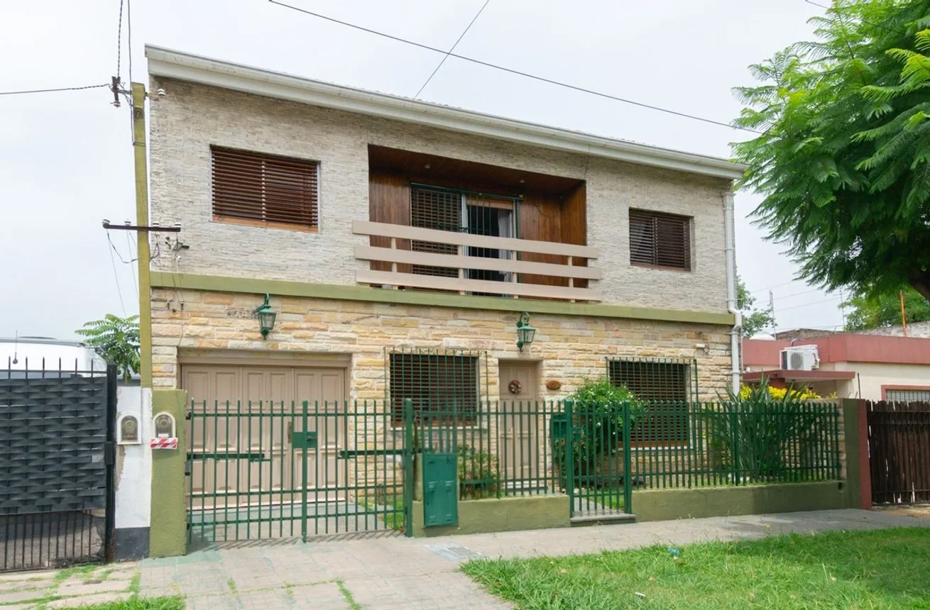 Casa de 5 ambientes en venta en Castelar, Gobernador Bruno M. de Zabala 1500, foto 2
