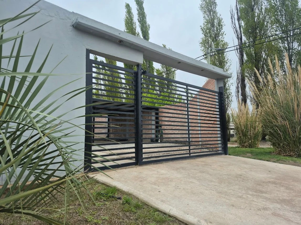 Casa de 3 ambientes en venta en Neuquén, Silvina Ocampo 7200