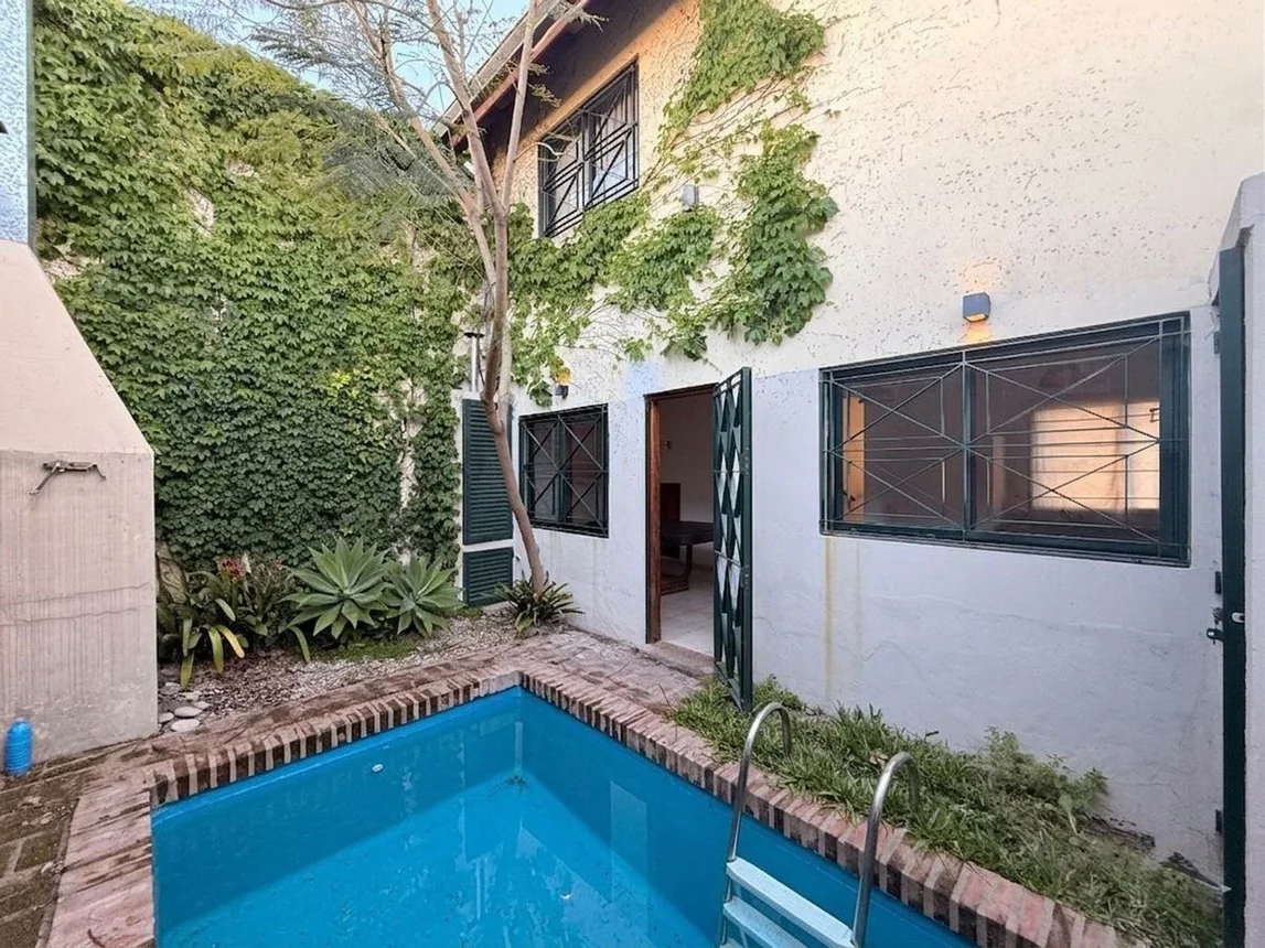 Casa dúplex en venta en Quilmes