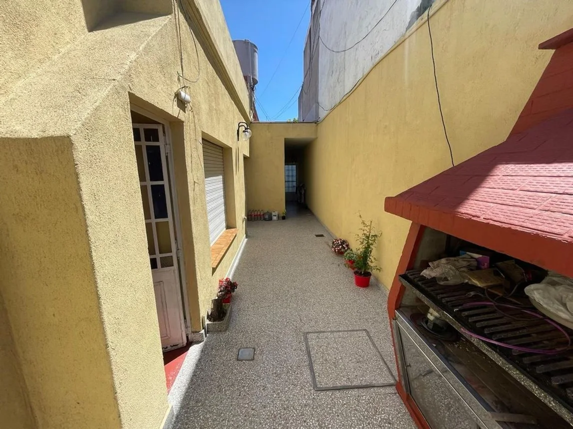 Casa de 4 ambientes en venta en Ciudadela, General Juan Martín de Pueyrredón 3300, foto 2