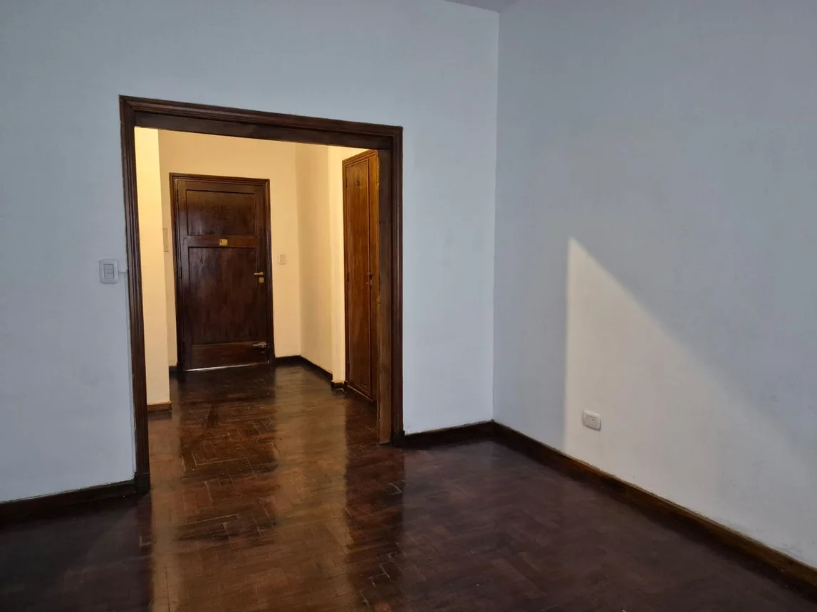 Departamento de 2 ambientes en alquiler en Monserrat, Avenida Belgrano 500, foto 4