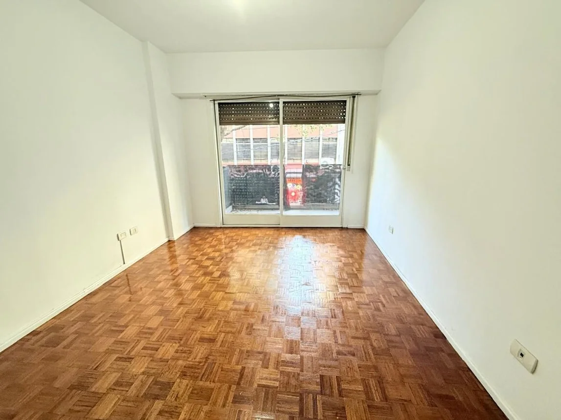 Departamento de 3 ambientes en venta en Balvanera, Riobamba 300, foto 2