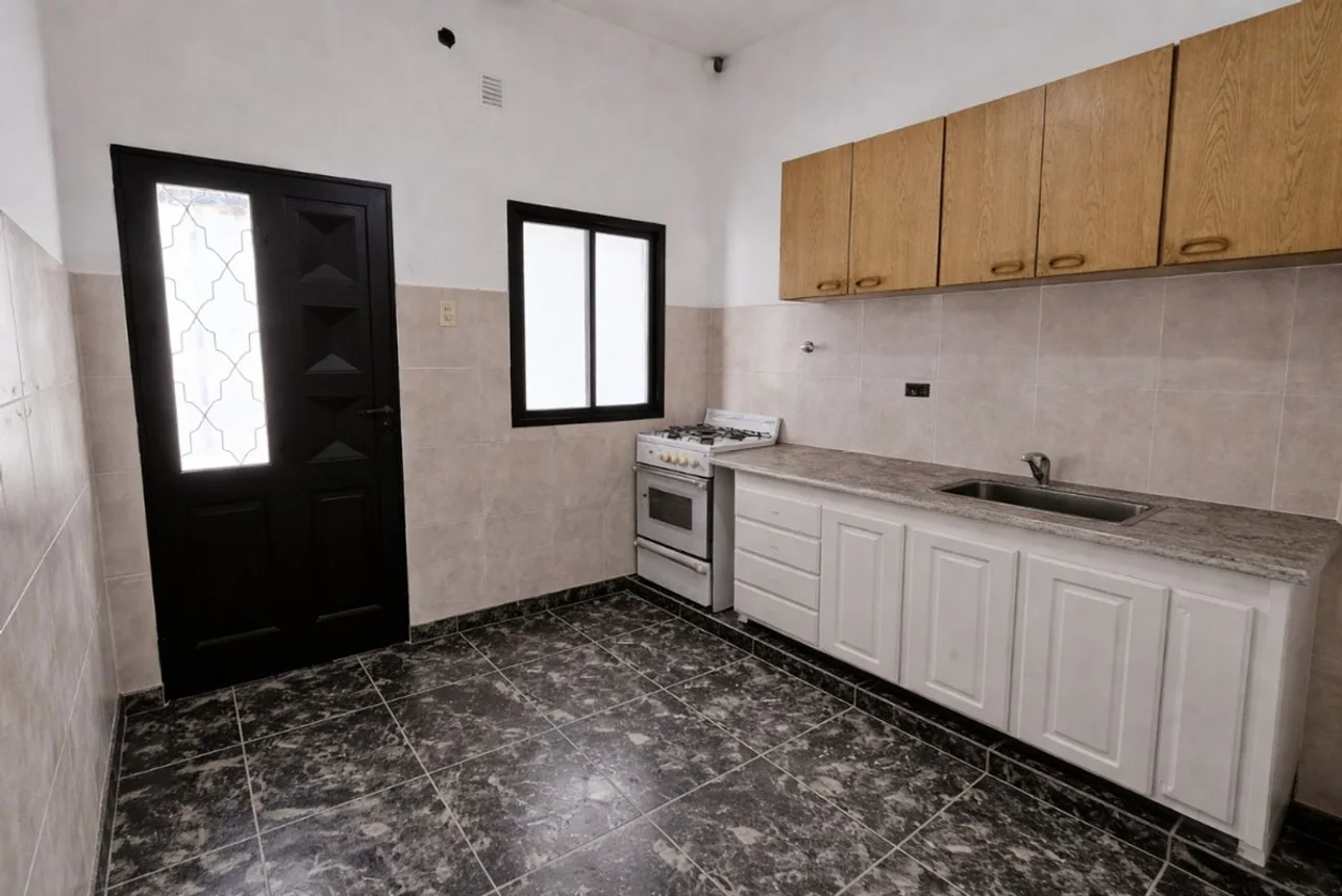 PH de 5 ambientes en venta en Lanús Este, Concepción Arenal 2100, foto 2
