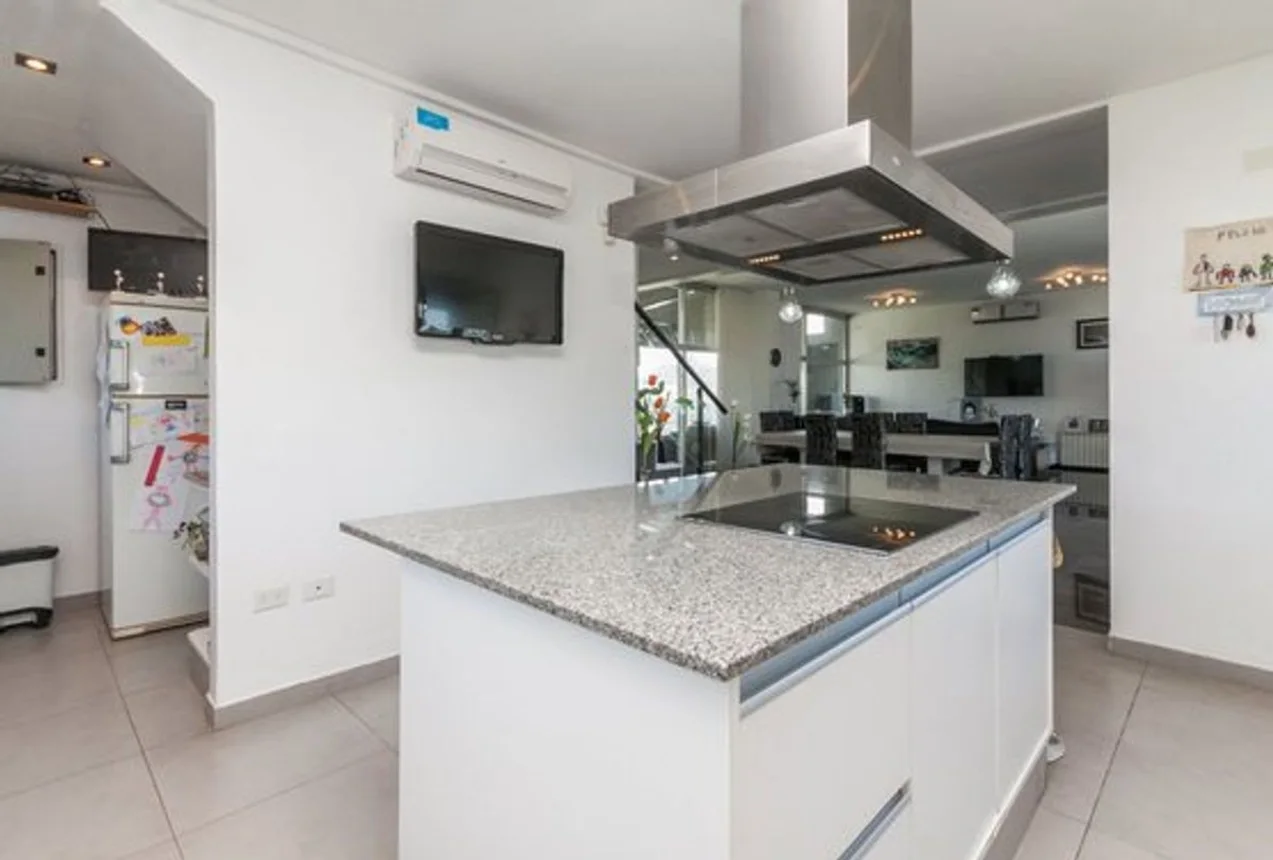 Casa de 5 ambientes en venta en Hudson, Avenida Jardín Hudson 0, foto 2
