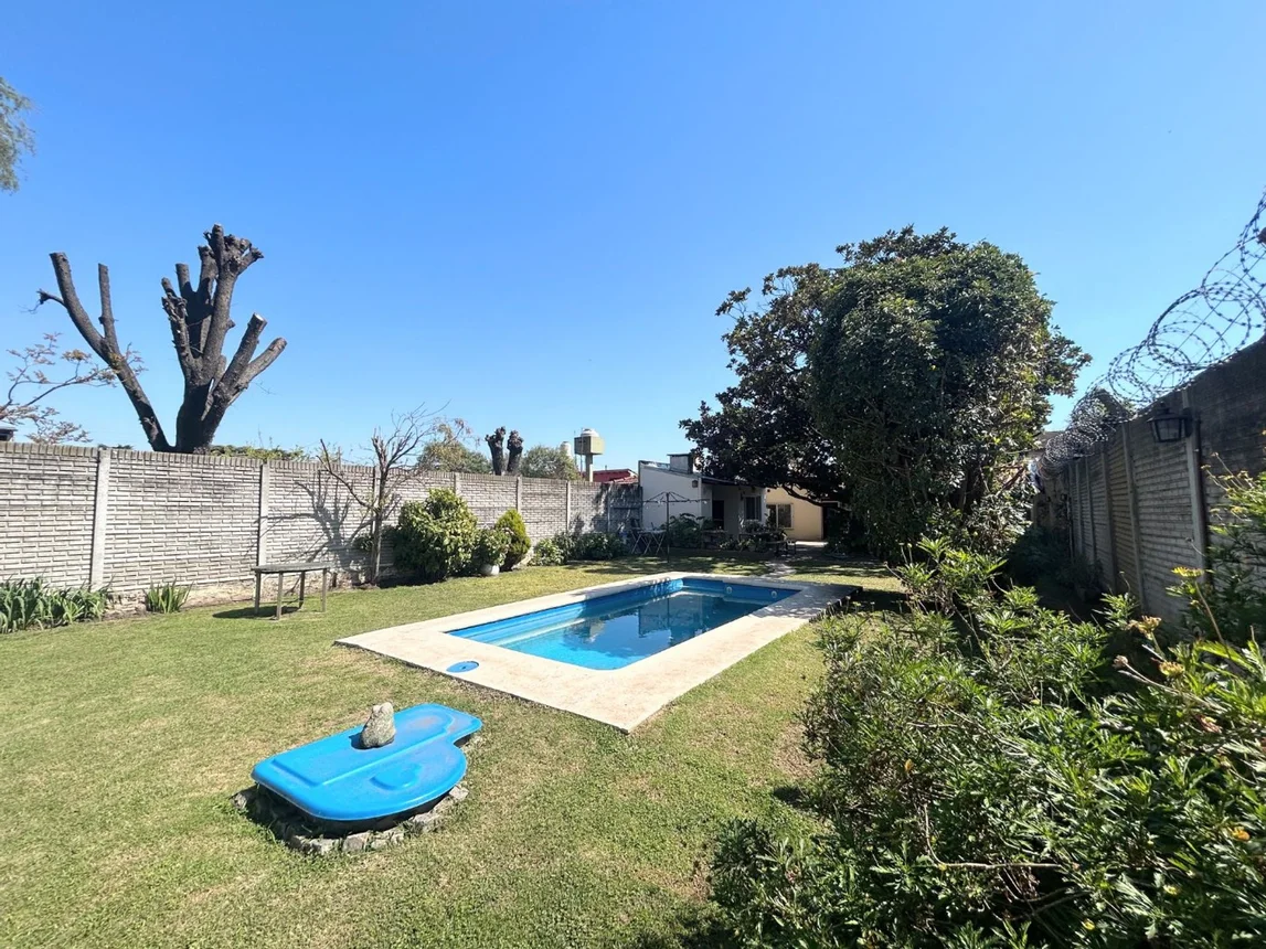 Casa en venta en Grand Bourg, José de San Martín 900